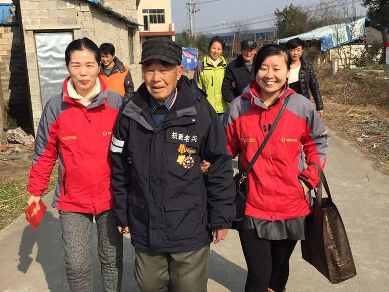 Caring for and comforting veterans of the Anti Japanese War